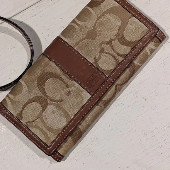 Coach Tan and Brown Tote Bag - Picture 8 of 11